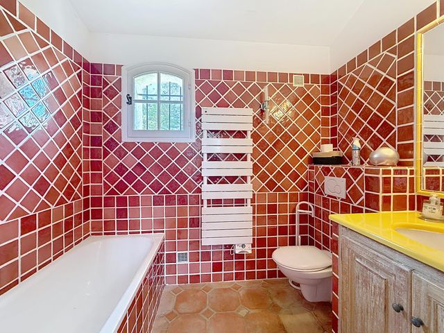 Maison &agrave; vendre - 8 pi&egrave;ces - 220 m2 - Cavalaire Sur Mer - 83 - PROVENCE-ALPES-COTE-D-AZUR