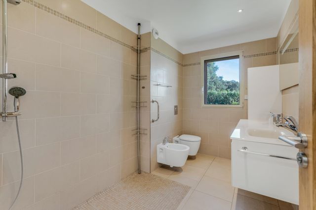 Maison &agrave; vendre - 8 pi&egrave;ces - 300 m2 - Cavalaire Sur Mer - 83 - PROVENCE-ALPES-COTE-D-AZUR