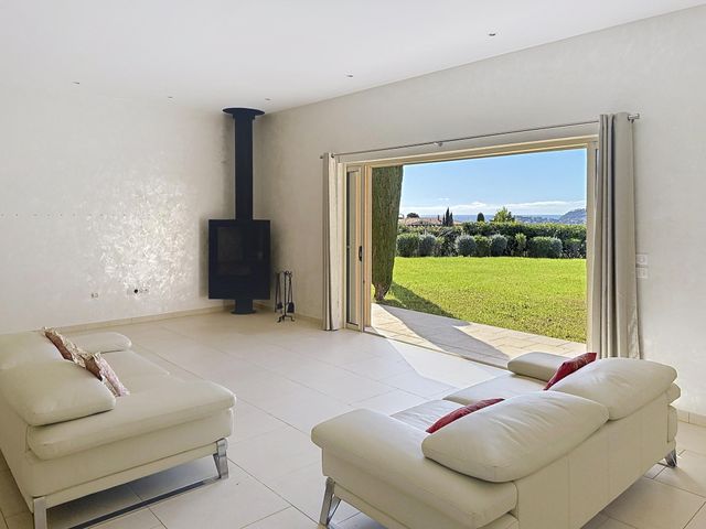 Maison &agrave; vendre - 8 pi&egrave;ces - 300 m2 - Cavalaire Sur Mer - 83 - PROVENCE-ALPES-COTE-D-AZUR