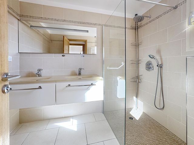 Maison &agrave; vendre - 8 pi&egrave;ces - 300 m2 - Cavalaire Sur Mer - 83 - PROVENCE-ALPES-COTE-D-AZUR