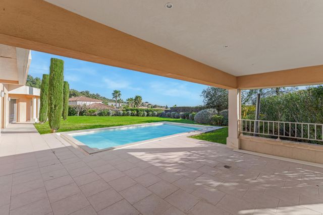 Maison &agrave; vendre - 8 pi&egrave;ces - 300 m2 - Cavalaire Sur Mer - 83 - PROVENCE-ALPES-COTE-D-AZUR