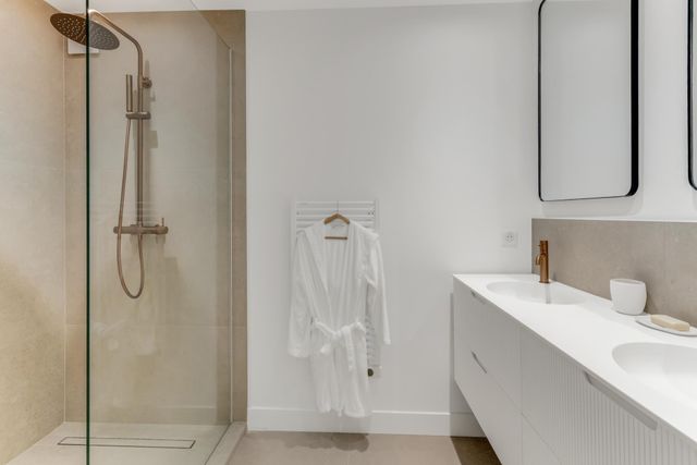 Maison &agrave; vendre - 7 pi&egrave;ces - 186 m2 - Gassin - 83 - PROVENCE-ALPES-COTE-D-AZUR