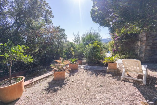 Maison &agrave; vendre - 6 pi&egrave;ces - 113 m2 - La Croix Valmer - 83 - PROVENCE-ALPES-COTE-D-AZUR