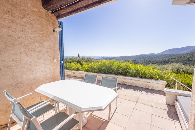 Maison &agrave; vendre - 6 pi&egrave;ces - 113 m2 - La Croix Valmer - 83 - PROVENCE-ALPES-COTE-D-AZUR