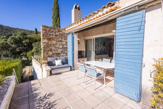 Maison &agrave; vendre - 6 pi&egrave;ces - 113 m2 - La Croix Valmer - 83 - PROVENCE-ALPES-COTE-D-AZUR
