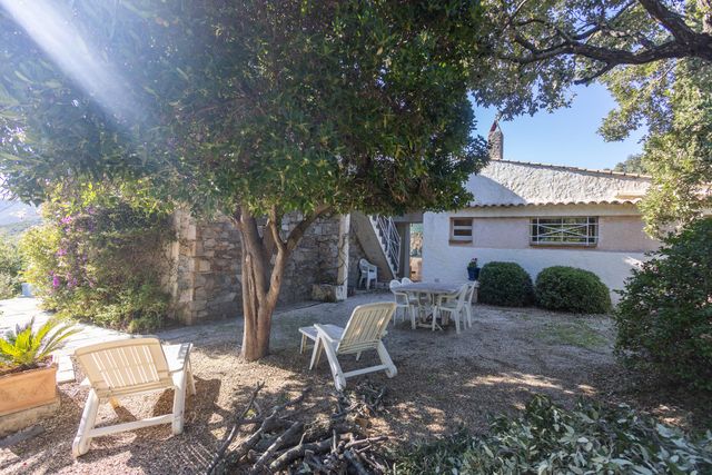 Maison &agrave; vendre - 6 pi&egrave;ces - 113 m2 - La Croix Valmer - 83 - PROVENCE-ALPES-COTE-D-AZUR