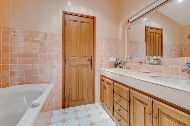 Maison &agrave; vendre - 6 pi&egrave;ces - 160 m2 - Cavalaire Sur Mer - 83 - PROVENCE-ALPES-COTE-D-AZUR