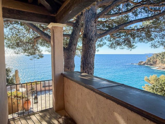 Maison &agrave; vendre - 6 pi&egrave;ces - 160 m2 - Cavalaire Sur Mer - 83 - PROVENCE-ALPES-COTE-D-AZUR
