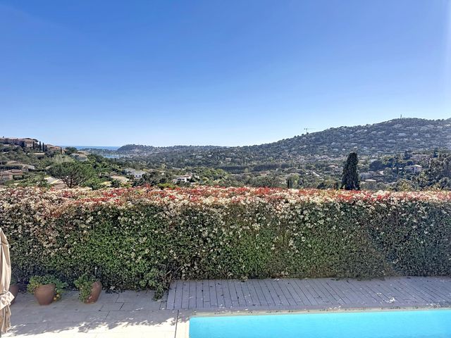 Maison &agrave; vendre - 6 pi&egrave;ces - 133 m2 - Cavalaire Sur Mer - 83 - PROVENCE-ALPES-COTE-D-AZUR