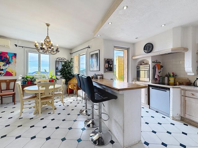 Maison &agrave; vendre - 6 pi&egrave;ces - 133 m2 - Cavalaire Sur Mer - 83 - PROVENCE-ALPES-COTE-D-AZUR