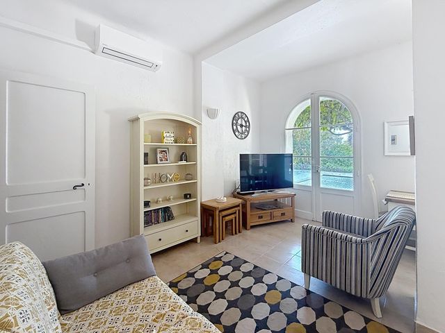 Maison &agrave; vendre - 20 pi&egrave;ces - 360 m2 - La Croix Valmer - 83 - PROVENCE-ALPES-COTE-D-AZUR