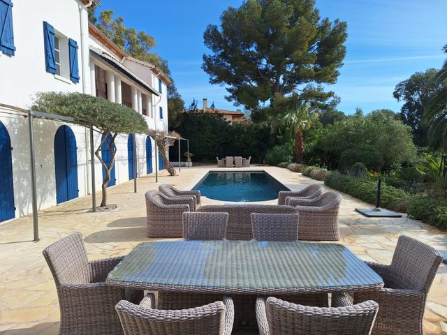 Maison &agrave; vendre - 20 pi&egrave;ces - 360 m2 - La Croix Valmer - 83 - PROVENCE-ALPES-COTE-D-AZUR