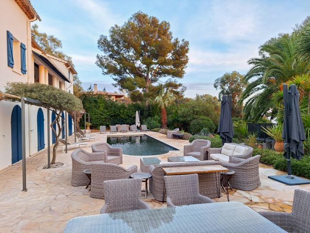 maison - LA CROIX VALMER - 83