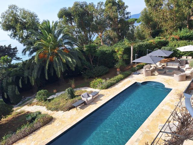 Maison &agrave; vendre - 20 pi&egrave;ces - 360 m2 - La Croix Valmer - 83 - PROVENCE-ALPES-COTE-D-AZUR