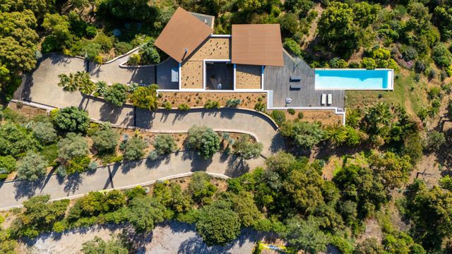 Maison &agrave; vendre - 10 pi&egrave;ces - 330 m2 - La Croix Valmer - 83 - PROVENCE-ALPES-COTE-D-AZUR