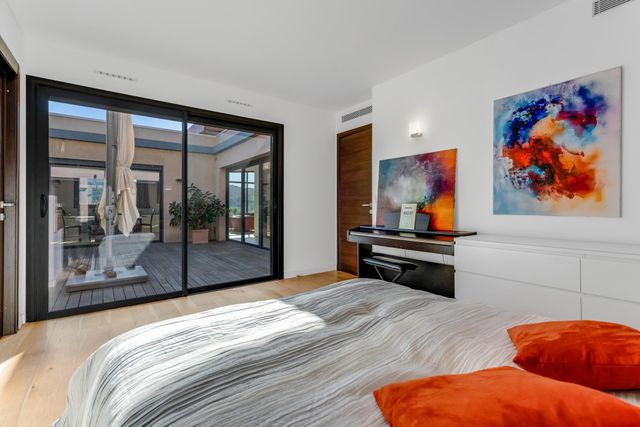 Maison &agrave; vendre - 10 pi&egrave;ces - 330 m2 - La Croix Valmer - 83 - PROVENCE-ALPES-COTE-D-AZUR