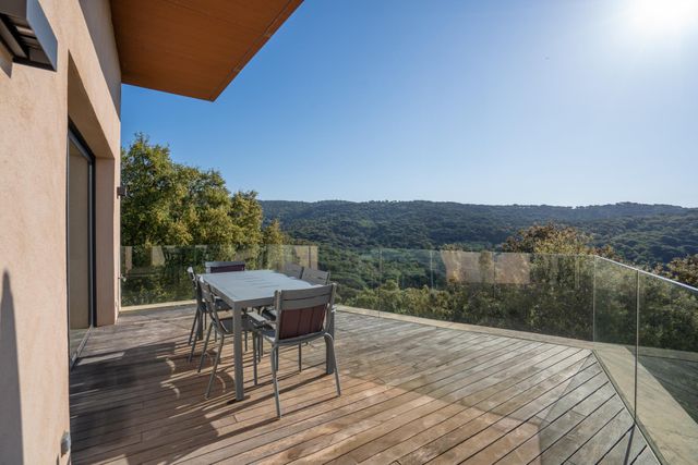 Maison &agrave; vendre - 10 pi&egrave;ces - 330 m2 - La Croix Valmer - 83 - PROVENCE-ALPES-COTE-D-AZUR