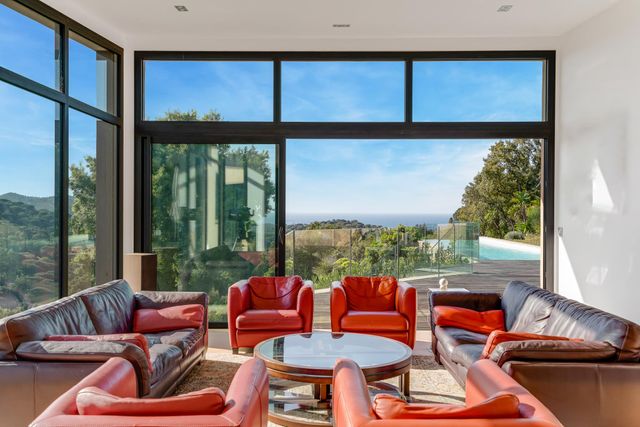 Maison &agrave; vendre - 10 pi&egrave;ces - 330 m2 - La Croix Valmer - 83 - PROVENCE-ALPES-COTE-D-AZUR