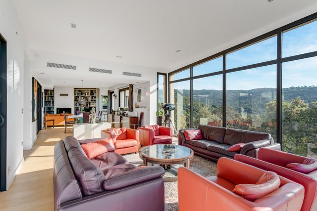 Maison &agrave; vendre - 10 pi&egrave;ces - 330 m2 - La Croix Valmer - 83 - PROVENCE-ALPES-COTE-D-AZUR