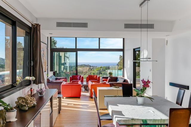 Maison &agrave; vendre - 10 pi&egrave;ces - 330 m2 - La Croix Valmer - 83 - PROVENCE-ALPES-COTE-D-AZUR