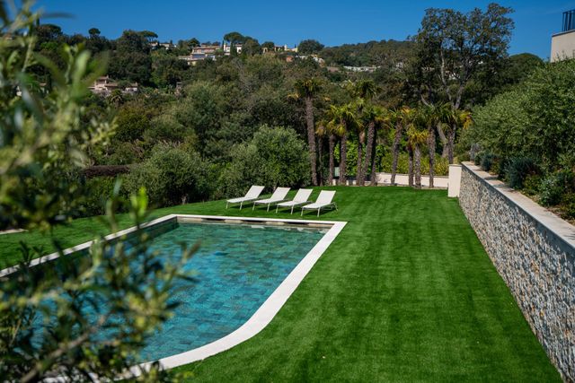 Maison &agrave; vendre - 7 pi&egrave;ces - 320 m2 - Grimaud - 83 - PROVENCE-ALPES-COTE-D-AZUR