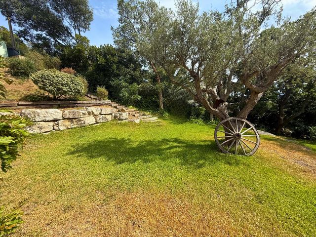 Maison &agrave; vendre - 6 pi&egrave;ces - 200 m2 - Cavalaire Sur Mer - 83 - PROVENCE-ALPES-COTE-D-AZUR