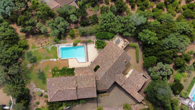 Maison &agrave; vendre - 6 pi&egrave;ces - 200 m2 - Cavalaire Sur Mer - 83 - PROVENCE-ALPES-COTE-D-AZUR
