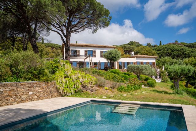Maison &agrave; vendre - 7 pi&egrave;ces - 300 m2 - La Croix Valmer - 83 - PROVENCE-ALPES-COTE-D-AZUR