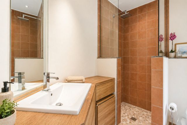 Maison &agrave; vendre - 7 pi&egrave;ces - 300 m2 - La Croix Valmer - 83 - PROVENCE-ALPES-COTE-D-AZUR