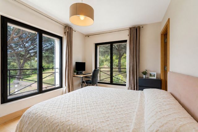 Maison &agrave; vendre - 7 pi&egrave;ces - 300 m2 - La Croix Valmer - 83 - PROVENCE-ALPES-COTE-D-AZUR