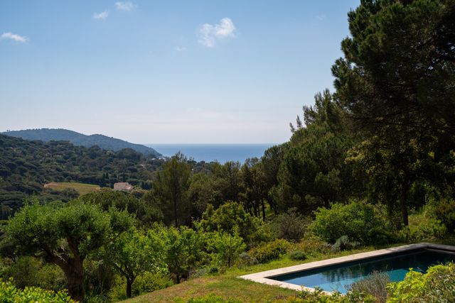 Maison &agrave; vendre - 7 pi&egrave;ces - 300 m2 - La Croix Valmer - 83 - PROVENCE-ALPES-COTE-D-AZUR
