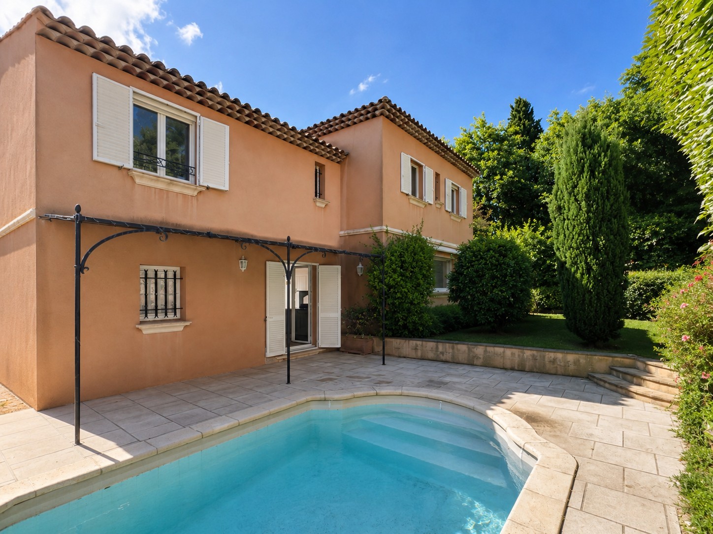 maison  - CAVALAIRE SUR MER- 83