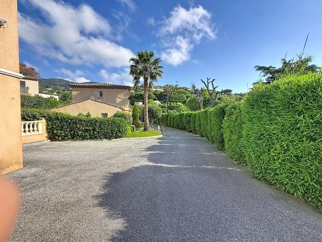Maison &agrave; vendre - 6 pi&egrave;ces - 113 m2 - Cavalaire Sur Mer - 83 - PROVENCE-ALPES-COTE-D-AZUR