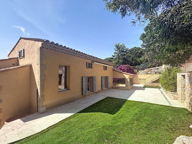 Maison &agrave; vendre - 6 pi&egrave;ces - 160 m2 - La Croix Valmer - 83 - PROVENCE-ALPES-COTE-D-AZUR