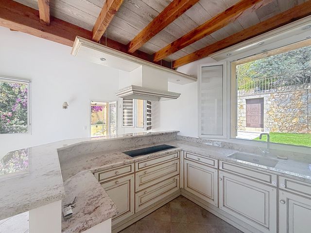 Maison &agrave; vendre - 6 pi&egrave;ces - 160 m2 - La Croix Valmer - 83 - PROVENCE-ALPES-COTE-D-AZUR