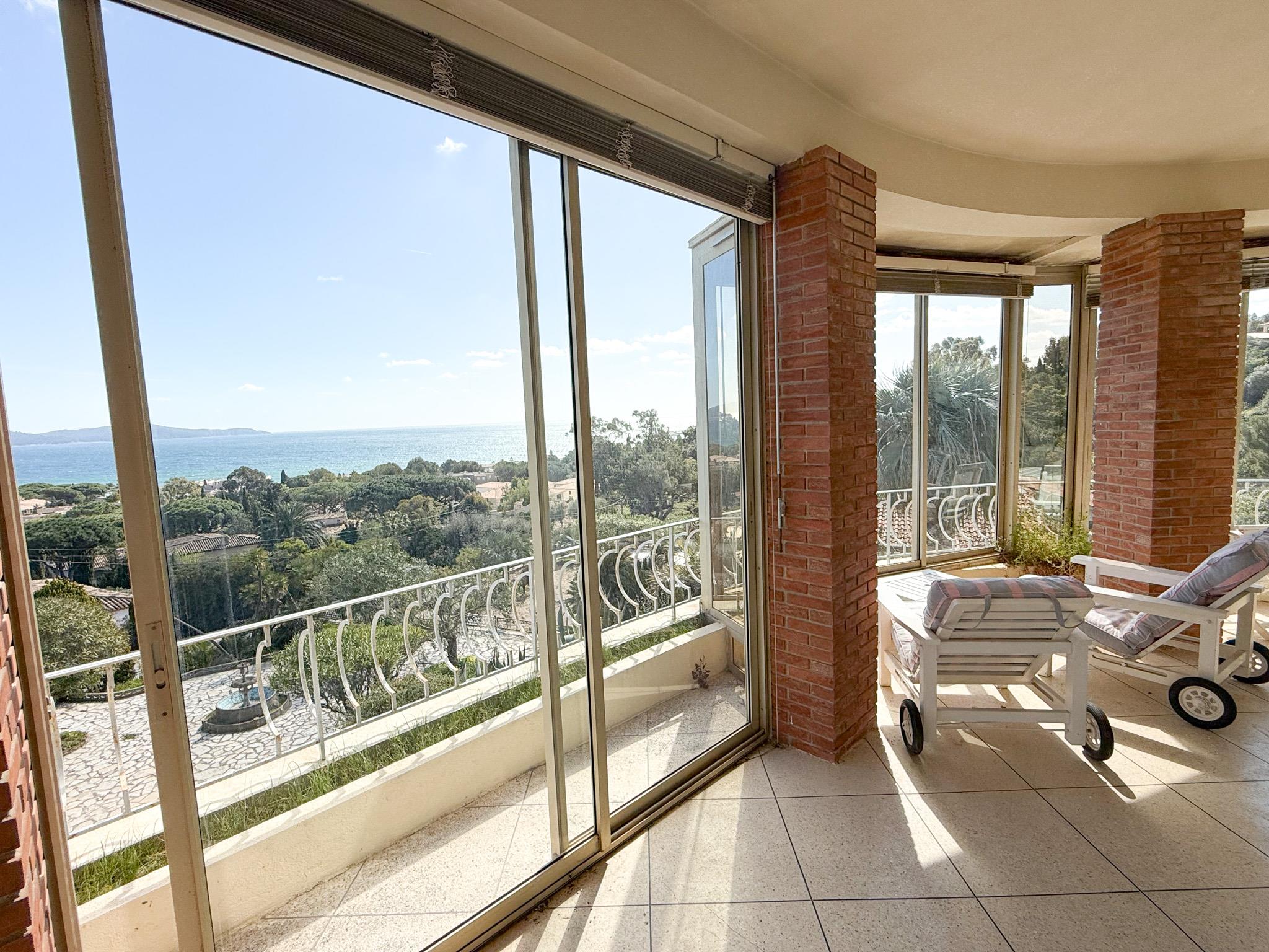maison  - CAVALAIRE SUR MER- 83