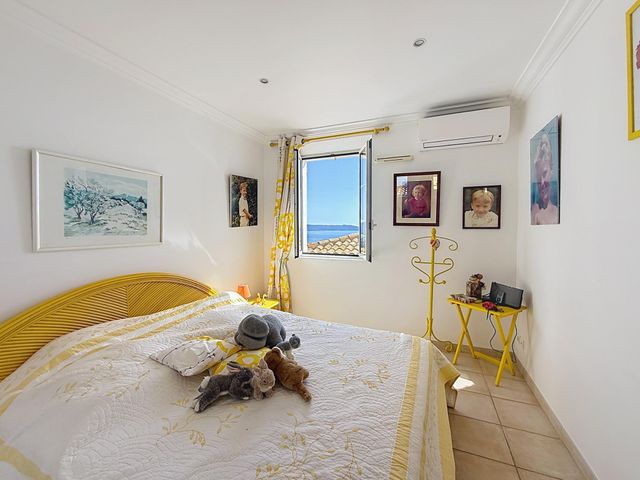 Maison &agrave; vendre - 7 pi&egrave;ces - 225 m2 - Cavalaire Sur Mer - 83 - PROVENCE-ALPES-COTE-D-AZUR