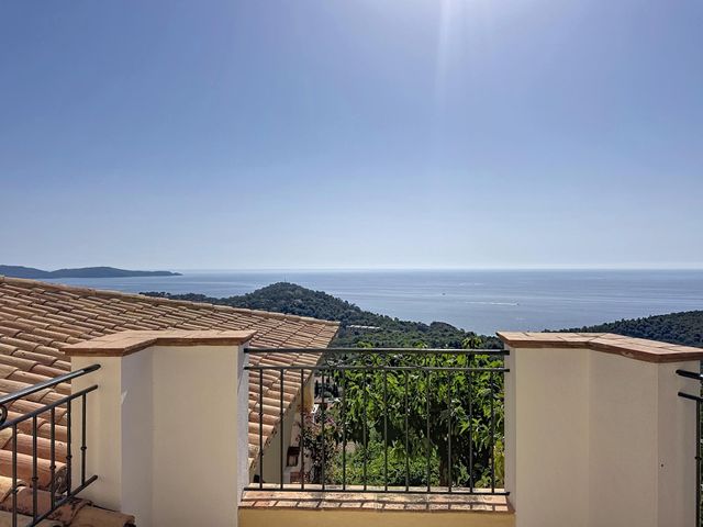 Maison &agrave; vendre - 7 pi&egrave;ces - 225 m2 - Cavalaire Sur Mer - 83 - PROVENCE-ALPES-COTE-D-AZUR