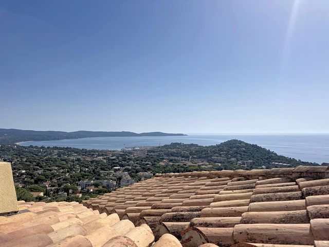Maison &agrave; vendre - 7 pi&egrave;ces - 225 m2 - Cavalaire Sur Mer - 83 - PROVENCE-ALPES-COTE-D-AZUR