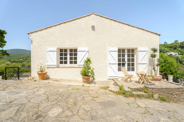 Maison &agrave; vendre - 8 pi&egrave;ces - 225 m2 - La Croix Valmer - 83 - PROVENCE-ALPES-COTE-D-AZUR