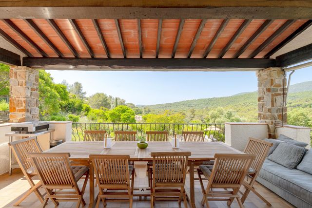 Maison &agrave; vendre - 8 pi&egrave;ces - 225 m2 - La Croix Valmer - 83 - PROVENCE-ALPES-COTE-D-AZUR