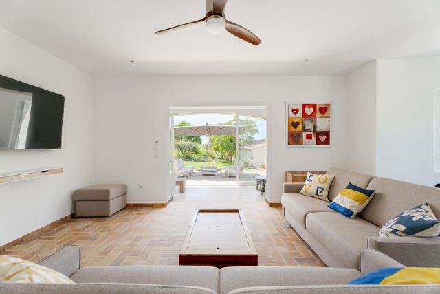 Maison &agrave; vendre - 8 pi&egrave;ces - 225 m2 - La Croix Valmer - 83 - PROVENCE-ALPES-COTE-D-AZUR