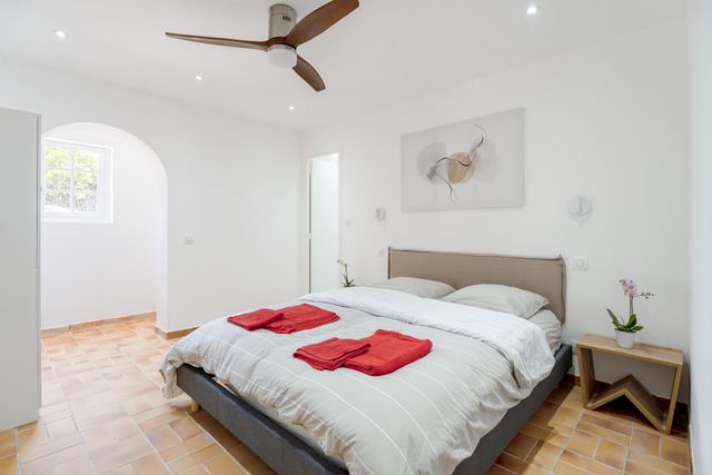 Maison &agrave; vendre - 8 pi&egrave;ces - 225 m2 - La Croix Valmer - 83 - PROVENCE-ALPES-COTE-D-AZUR