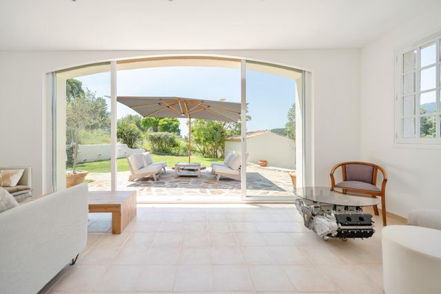 Maison &agrave; vendre - 8 pi&egrave;ces - 225 m2 - La Croix Valmer - 83 - PROVENCE-ALPES-COTE-D-AZUR