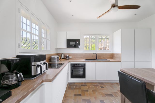 Maison &agrave; vendre - 8 pi&egrave;ces - 225 m2 - La Croix Valmer - 83 - PROVENCE-ALPES-COTE-D-AZUR