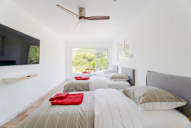 Maison &agrave; vendre - 8 pi&egrave;ces - 225 m2 - La Croix Valmer - 83 - PROVENCE-ALPES-COTE-D-AZUR