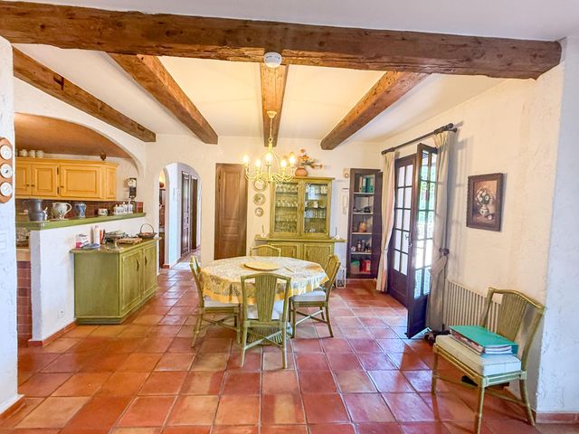 Maison à vendre - 5 pièces - 140 m2 - Cavalaire Sur Mer - 83 - PROVENCE-ALPES-COTE-D-AZUR