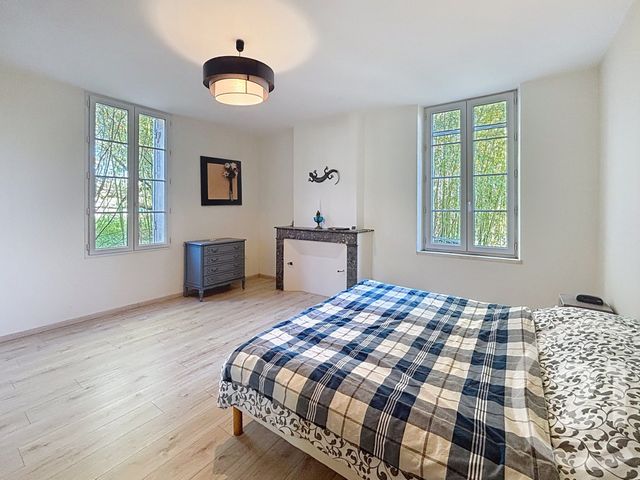 Maison &agrave; vendre - 6 pi&egrave;ces - 161 m2 - Montpon Menesterol - 24 - AQUITAINE