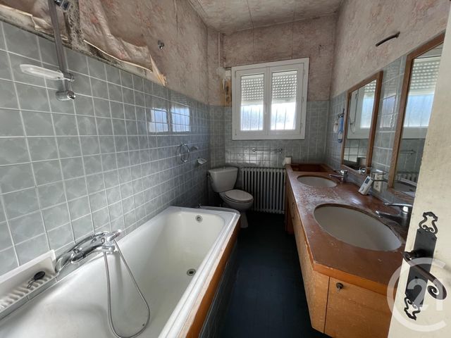 Maison à vendre - 8 pièces - 149,20 m2 - Montpon Menesterol - 24 - AQUITAINE