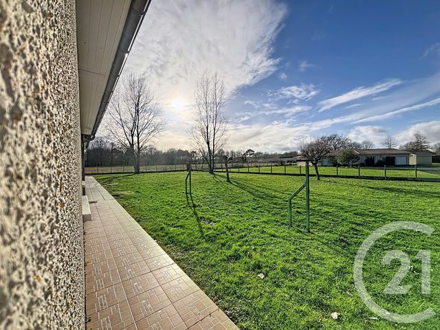 Maison &agrave; vendre - 5 pi&egrave;ces - 131,30 m2 - Montpon Menesterol - 24 - AQUITAINE